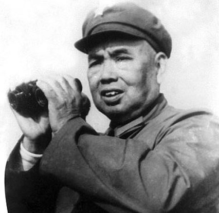 建国后，*世友许**将军第一次回老家，为什么要杀自己的叔叔