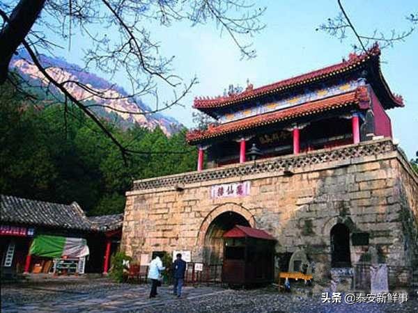 泰山斗姆宫尼姑,泰山斗母宫和斗姥宫