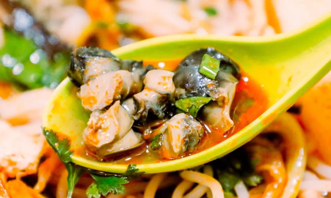 在桂林有好吃的火锅,在桂林的美食街