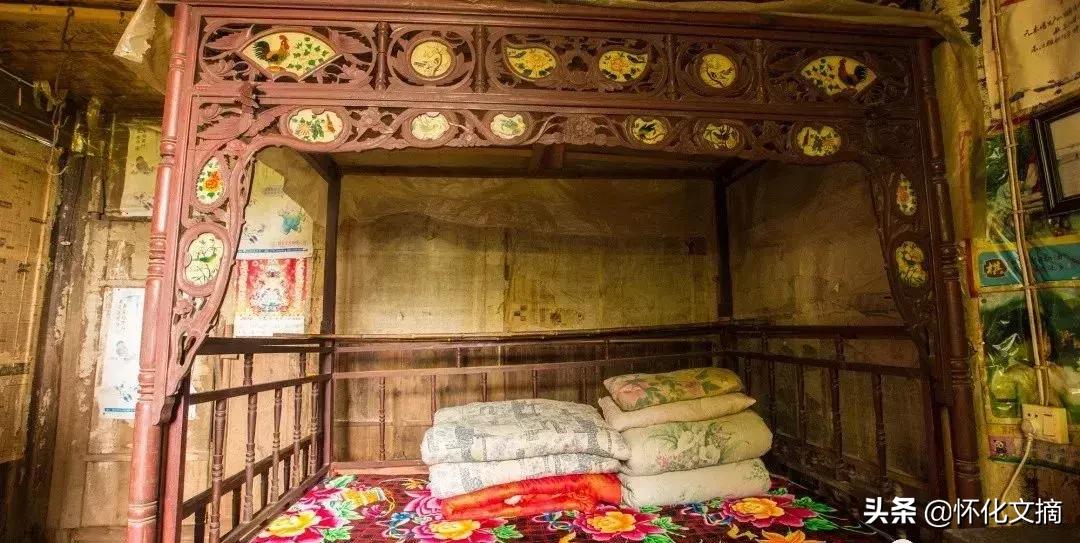 千年古苗寨老家寨全景,贵州千户苗寨农户家