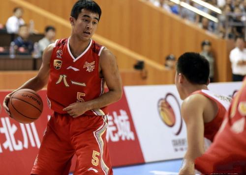 阿的江和新疆男篮队赵睿,男篮阿的江简历