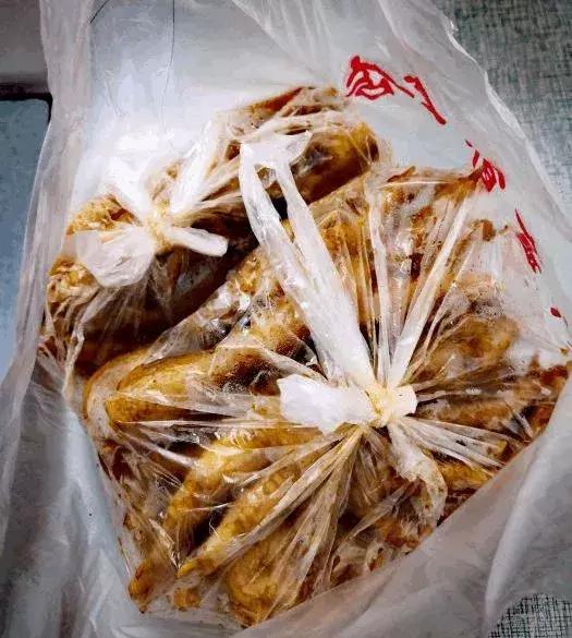 日常生活中塑料袋怎样重复使用,日常生活用的塑料袋有害吗