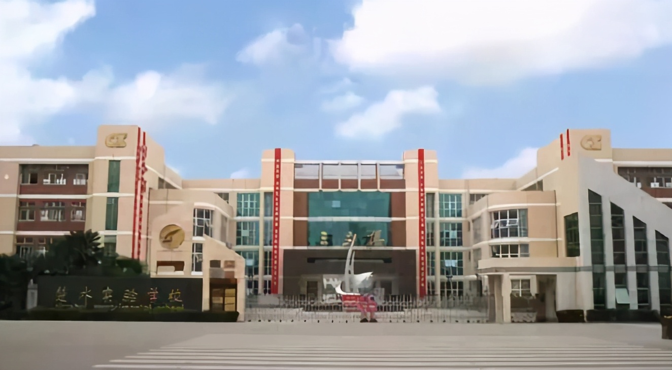 名校国际班,一年学费100000左右的国际学校北京