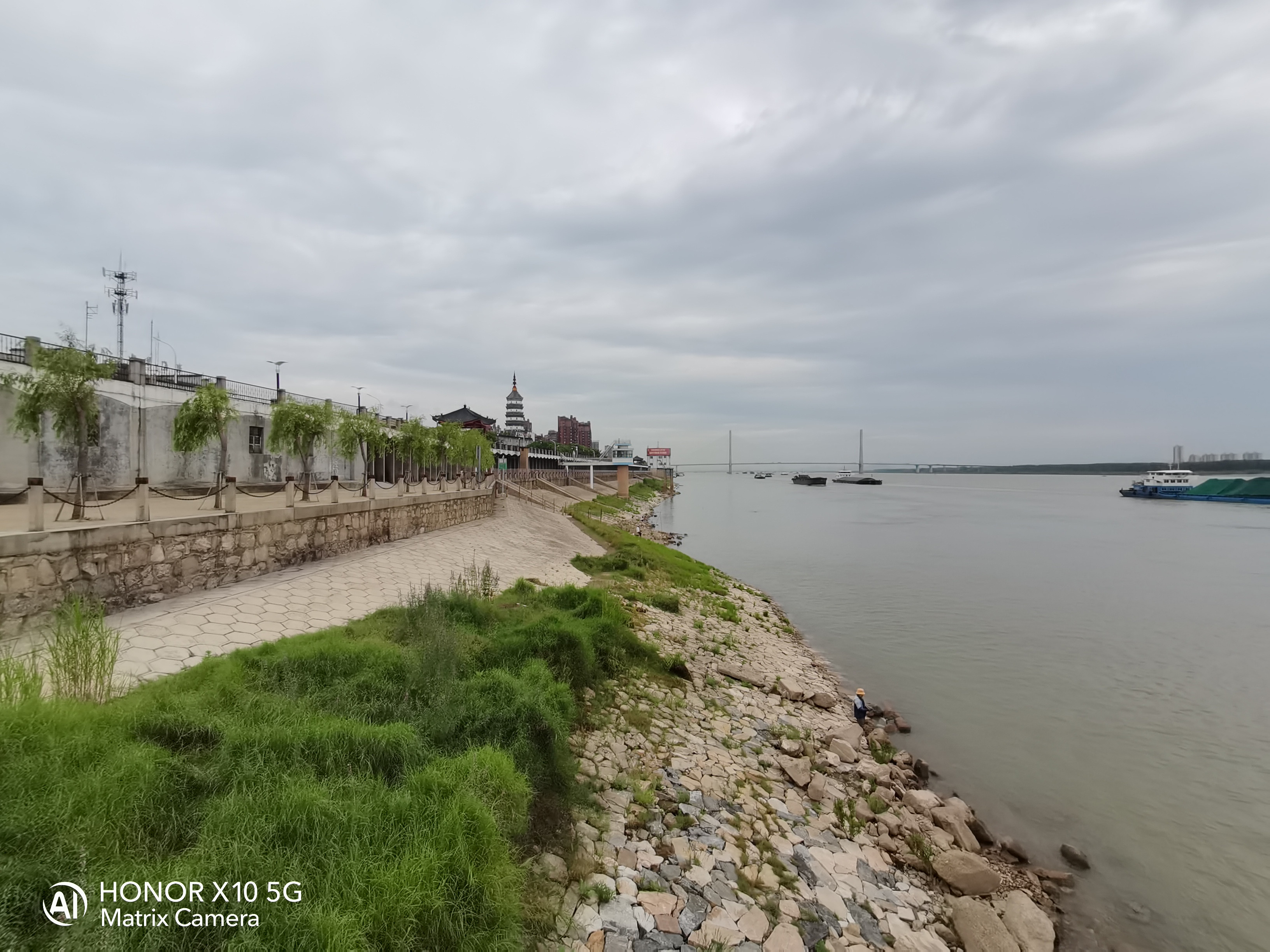 荣耀x10到底有多香上手亲测告诉你,荣耀x10目前使用怎么样