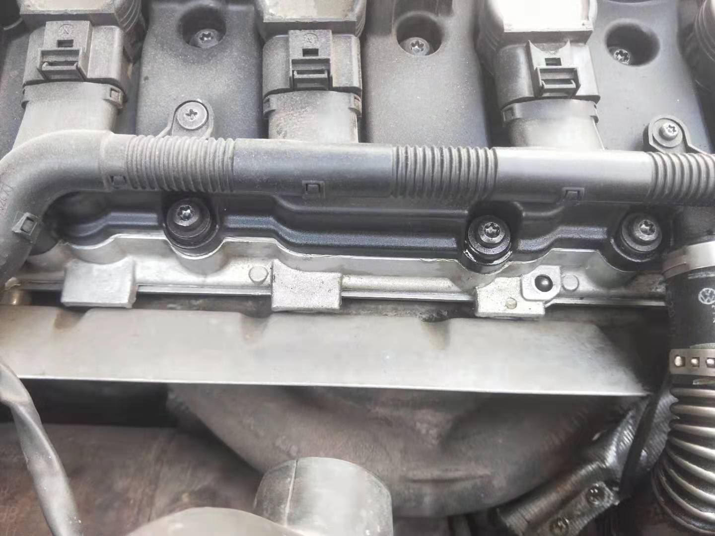 8000元的奥迪a6老款,8万多的奥迪a6l手动挡