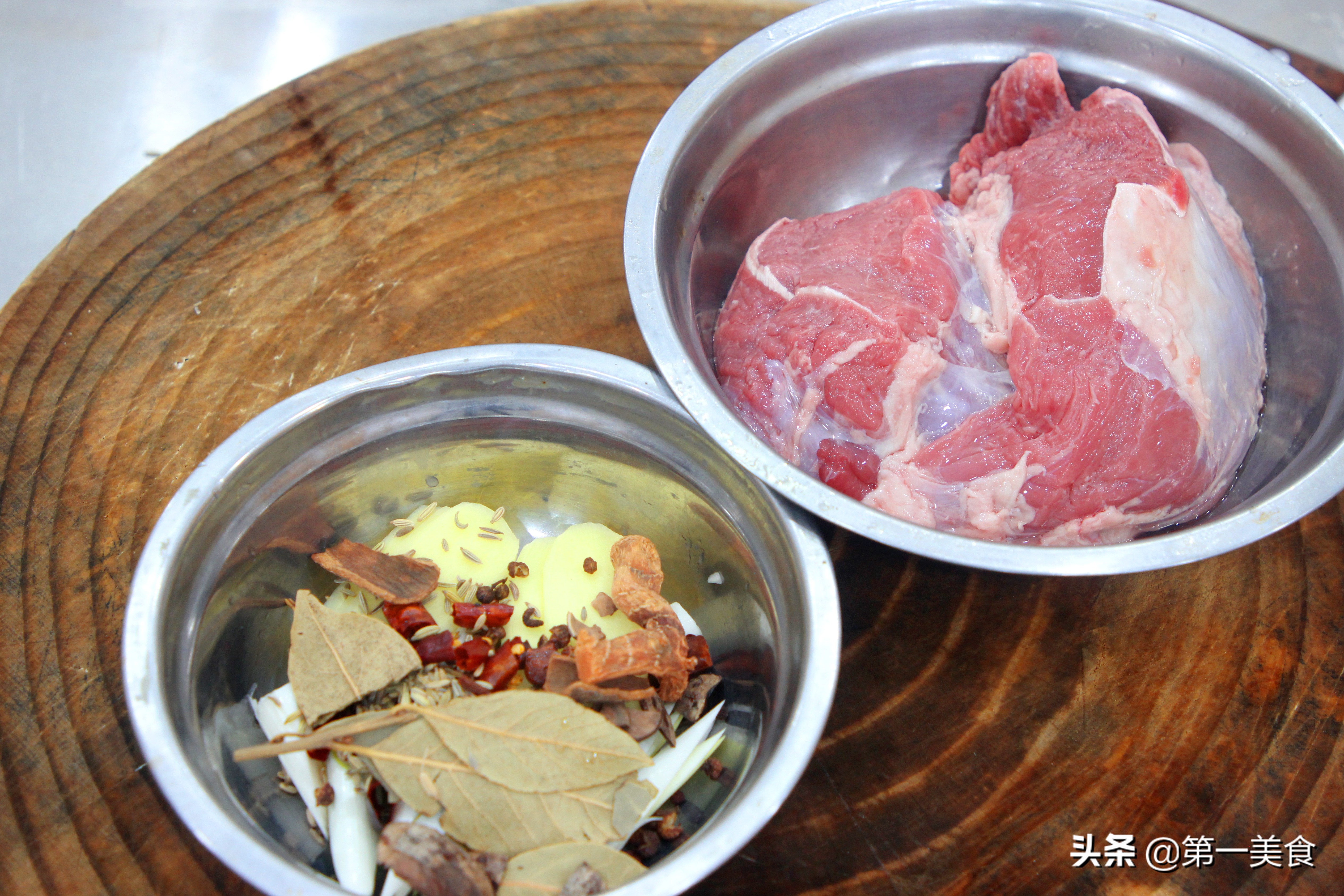 厨师长教底料,教你一个火锅底料的熬制方法