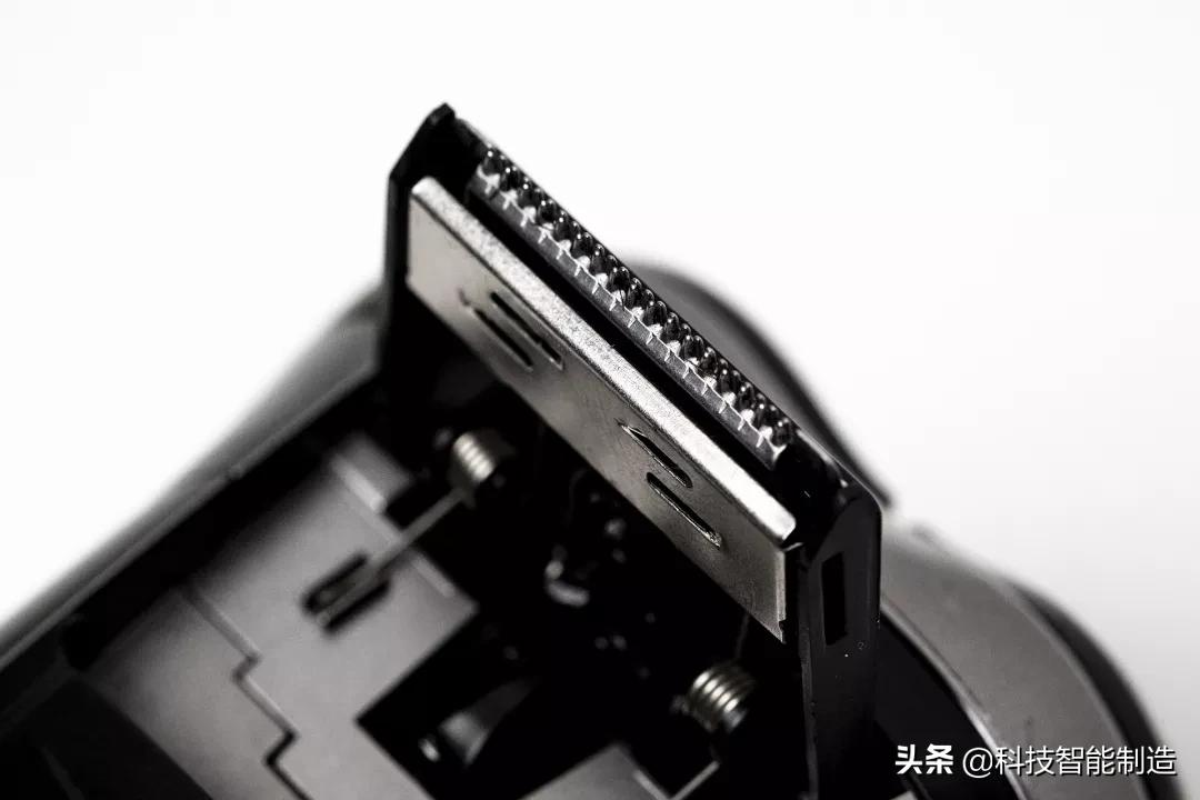 小米最好用的一款剃须刀 (小米电动剃须刀s300与s500哪个好)