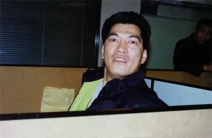 英雄本色2已死的演员,英雄本色2最后3个人为什么不走了