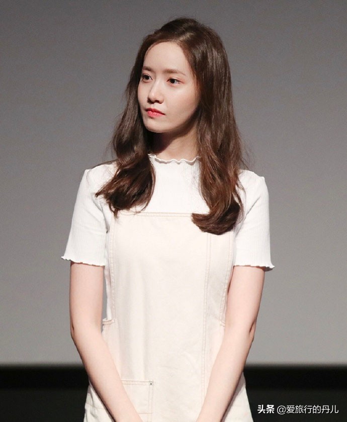 韩国美女林允儿礼服高清,林允儿吊带裙怎么搭配