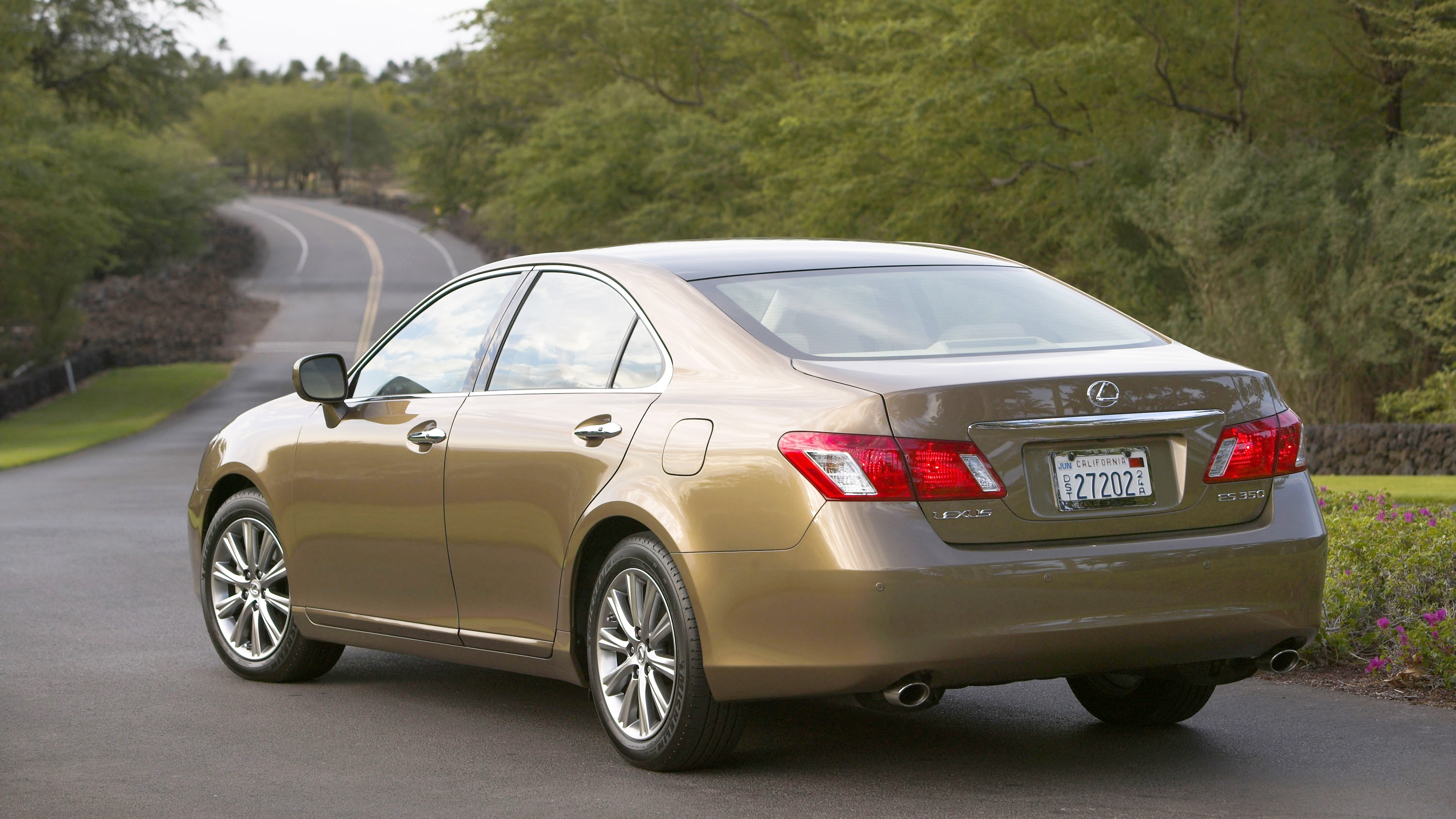 目前能买到的最便宜六缸车,汉兰达2020款六缸