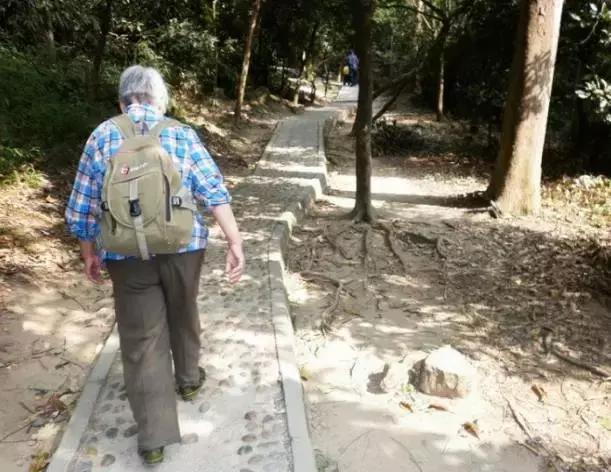 骑车膝盖疼怎么快速缓解,膝盖内侧痛骑车可以缓解吗