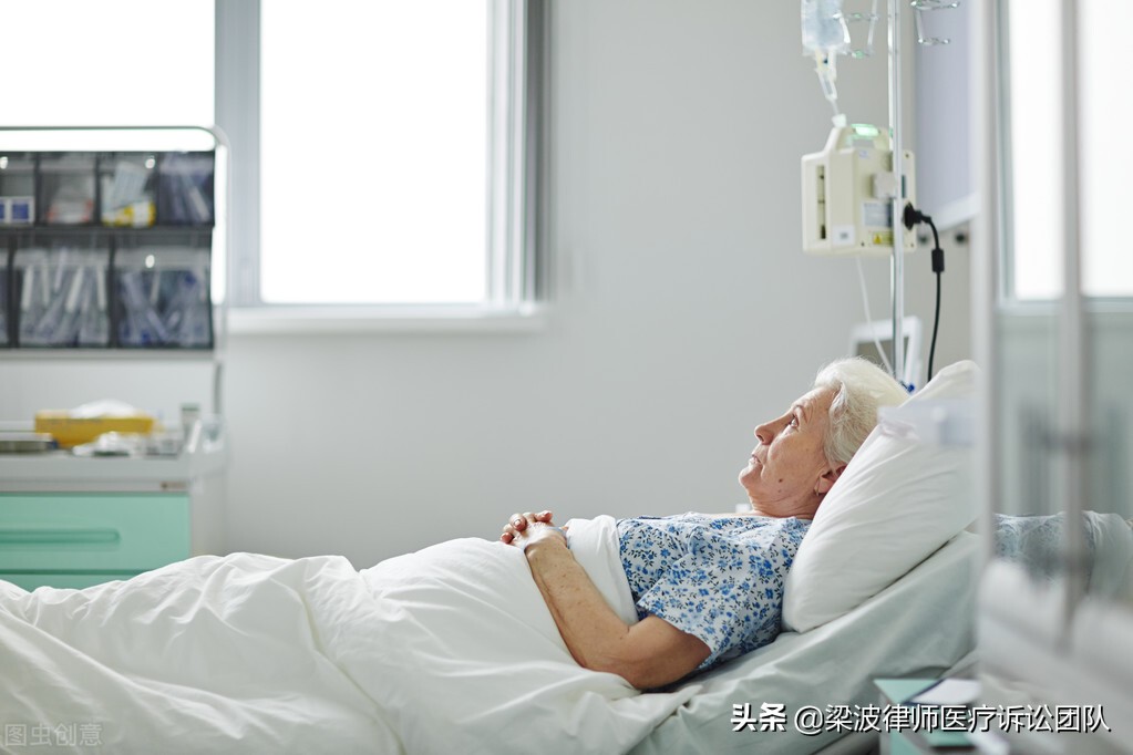 医疗纠纷：对使用约束带患者测体温方式不当，致温度计在口中断裂