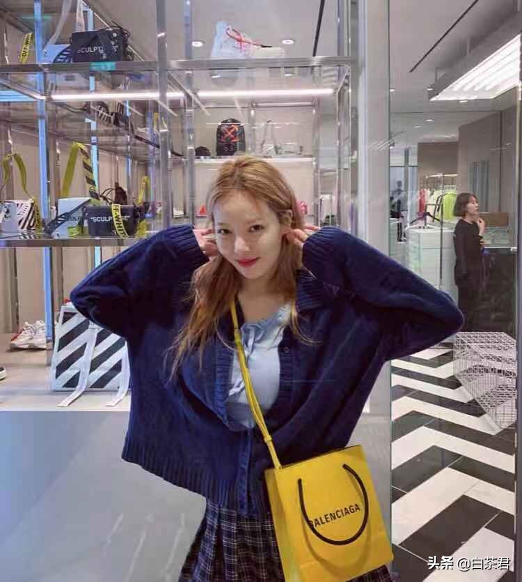 明星同款小众品牌平价衣服推荐,明星同款小众潮牌穿搭