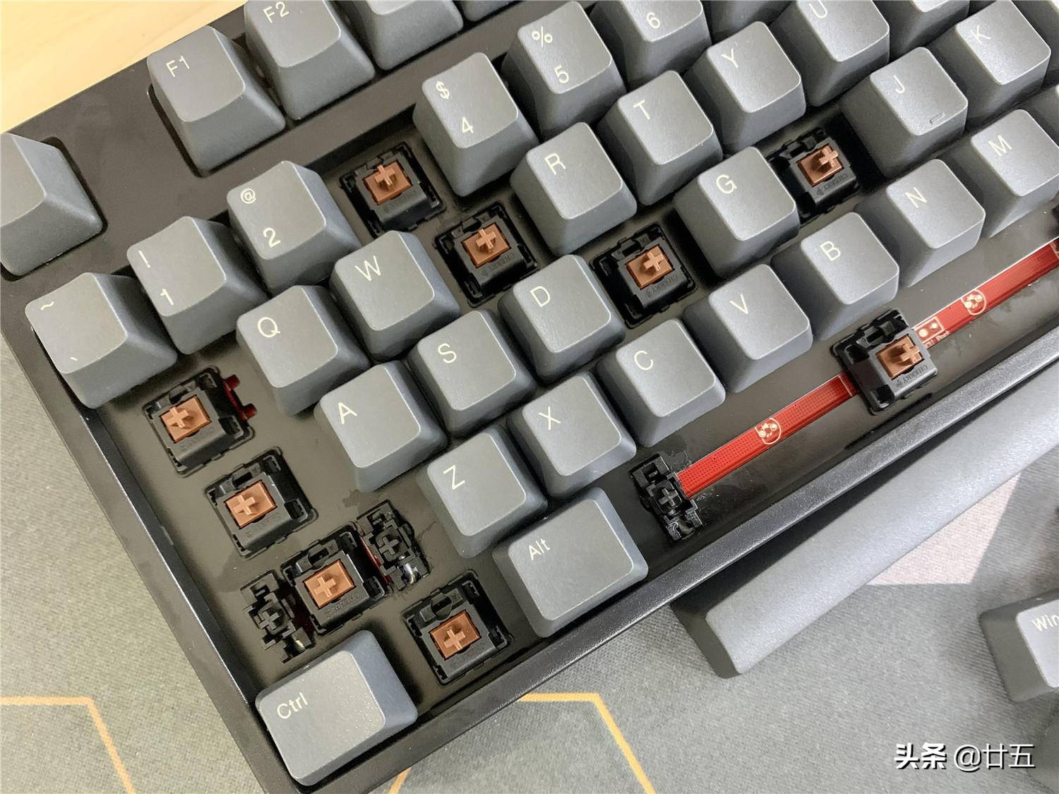 雷柏键盘黑轴茶轴怎么选,办公打字最舒服的雷柏v500pro键盘