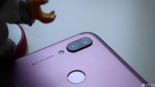 华为现在千元机最值得入手的手机,华为最新千元手机性能测评