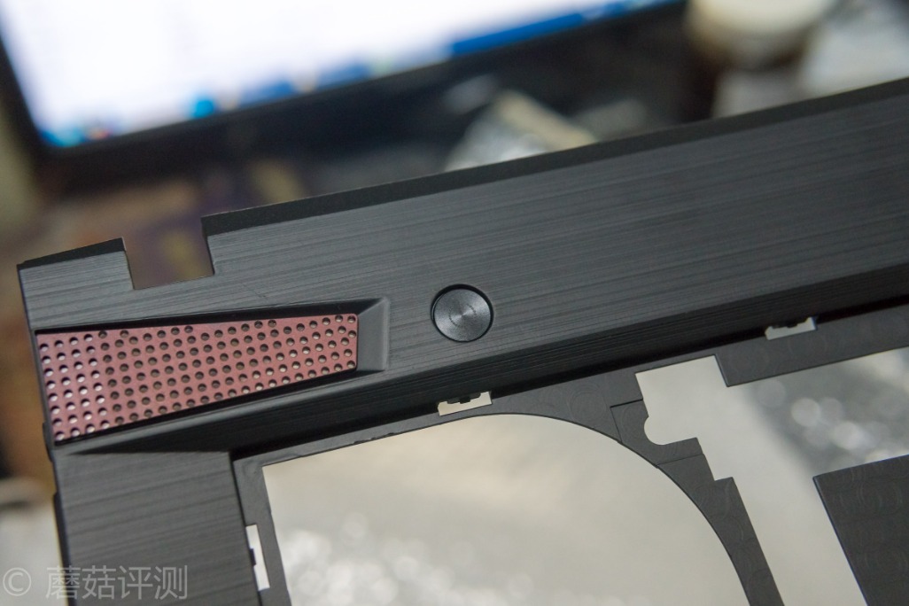 转轴断了维修多少钱,联想y400拆散热铜导管