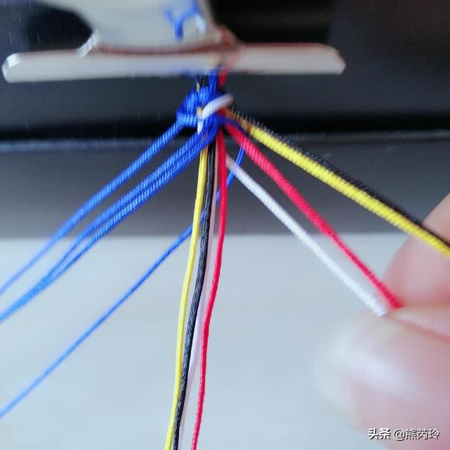 手绳手环编织教程,五彩绳手环编织