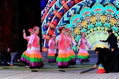 留济咋过年?走起!去九顶塔体验“欢乐中华年”