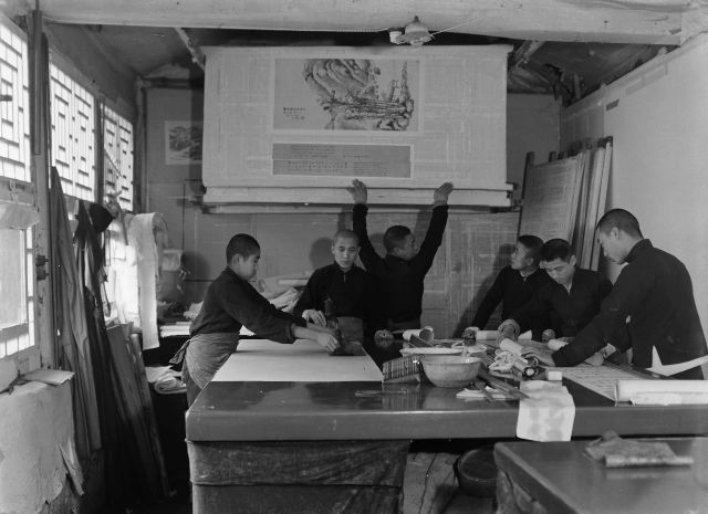 如何鉴定字画是真迹还是印刷品,字画如何看是不是原装原裱