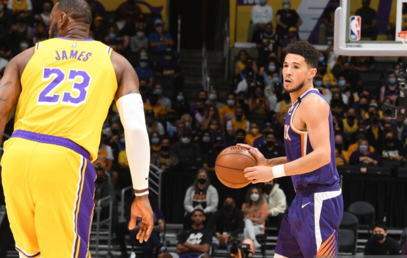 湖人热火第四场波普连得5分,湖人输了浓眉赛后采访