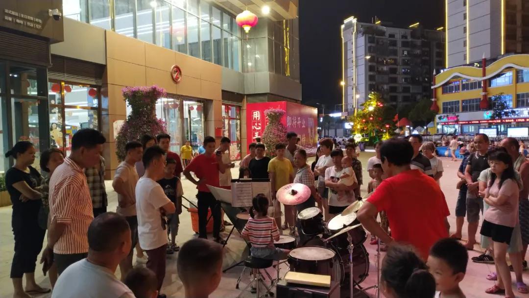 南兴广场适合孩子玩吗,南兴广场小孩玩的地方