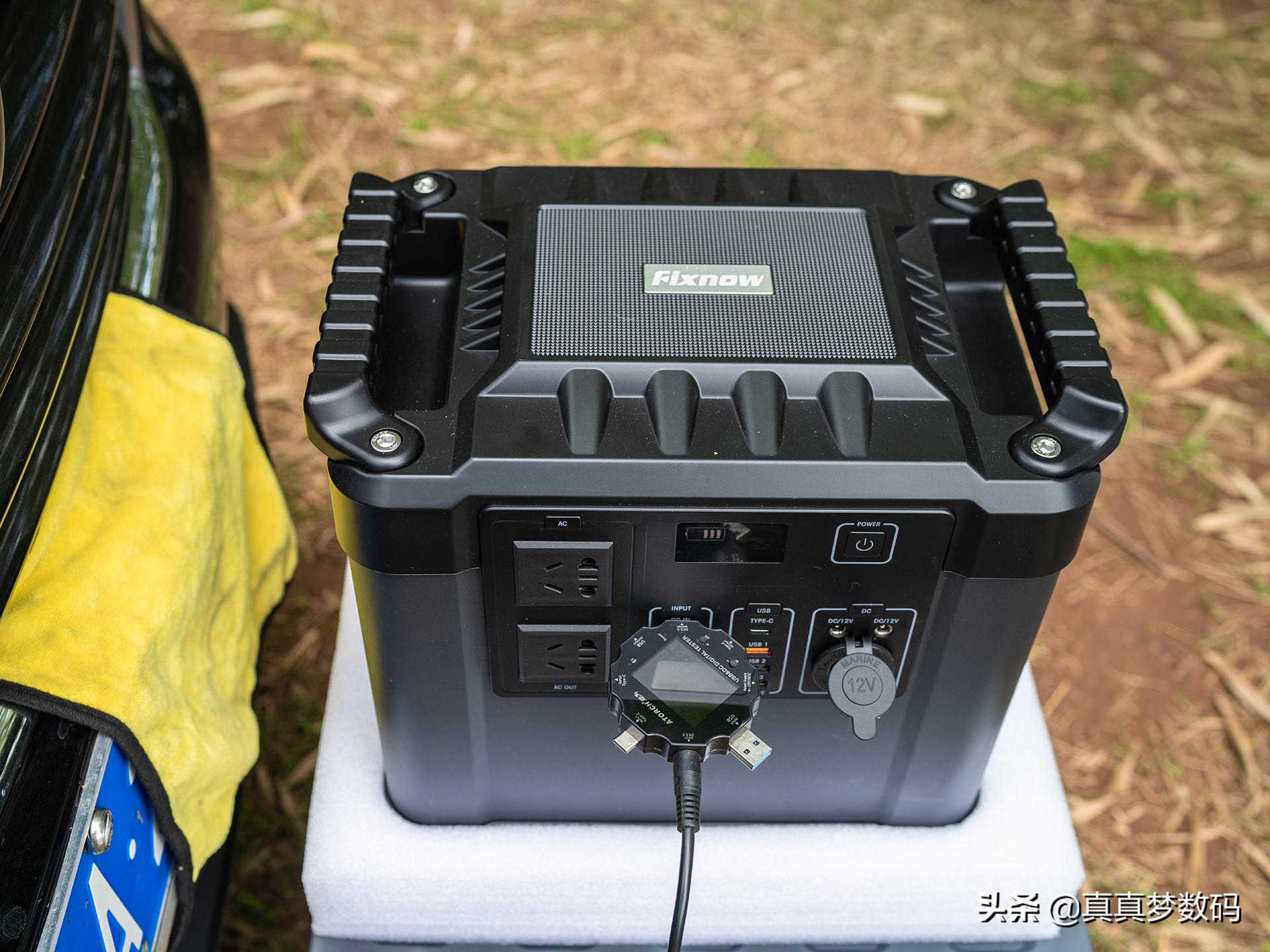 汽车太阳能电池板一天充多少度电,太阳能电池板越大充电越快吗