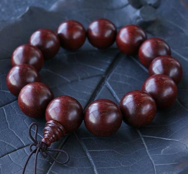 小叶紫檀有点开裂怎么办,小叶紫檀开裂用紫光灯可以看出吗