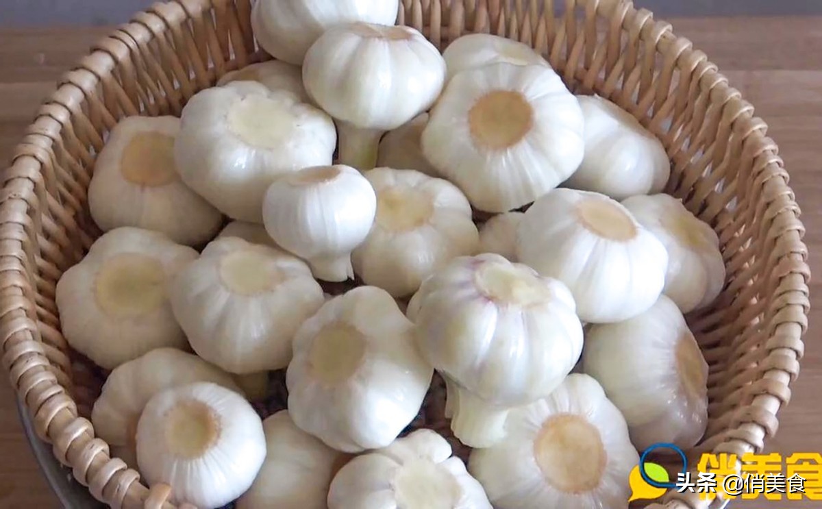 糖醋蒜的腌制方法最好吃,正宗糖醋蒜的腌制方法和配方