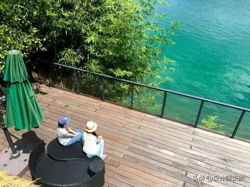 这个40岁大叔为钓鱼租下一座岛,改造破屋成海景房!