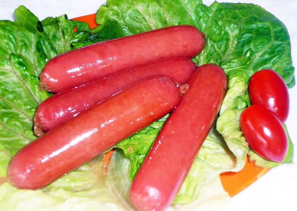 火腿肠双汇和雨润哪个好吃,火腿肠双汇还是美好好吃