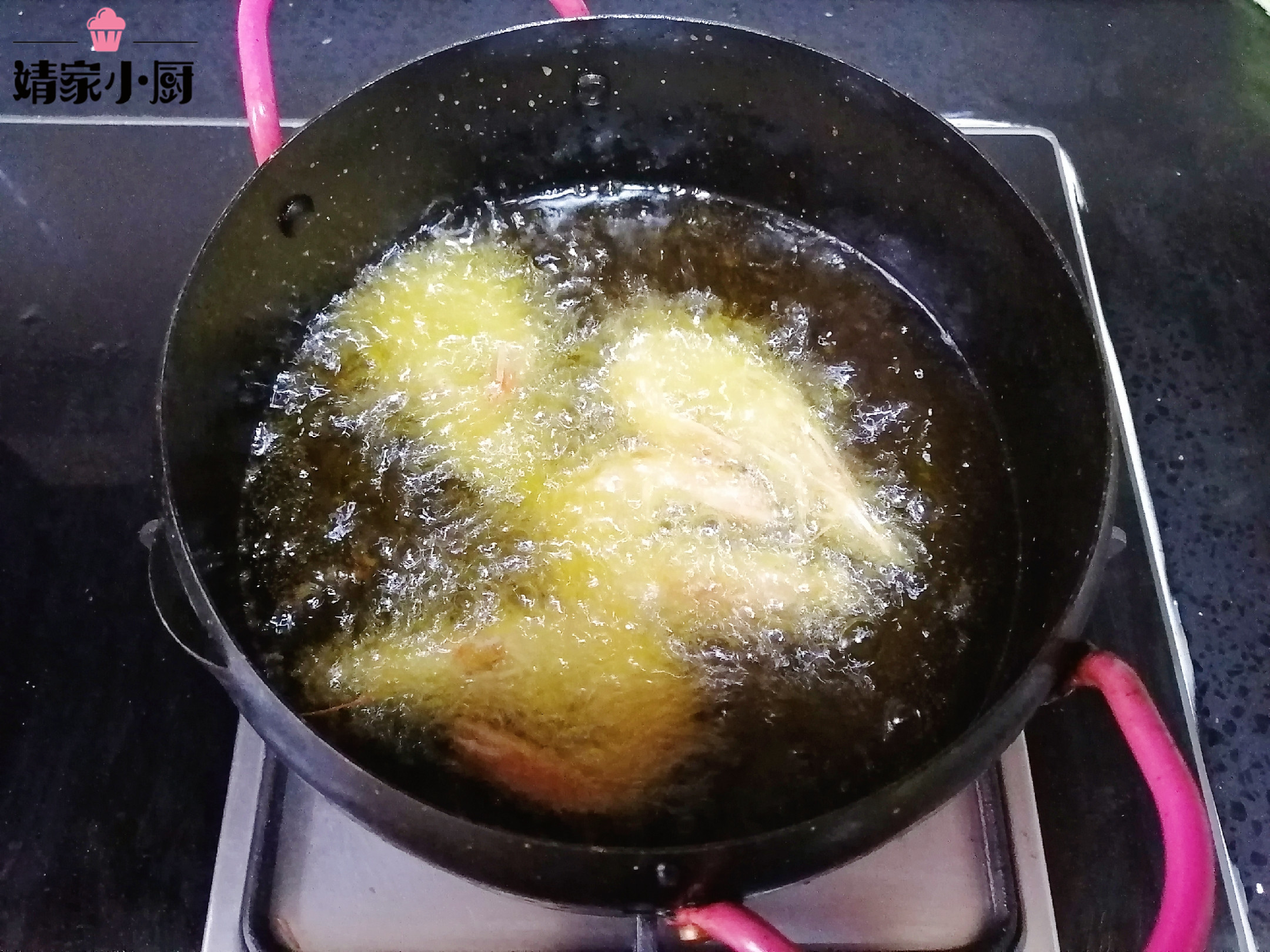 口感酥脆的避风塘炒虾,白灼虾10分钟快手菜