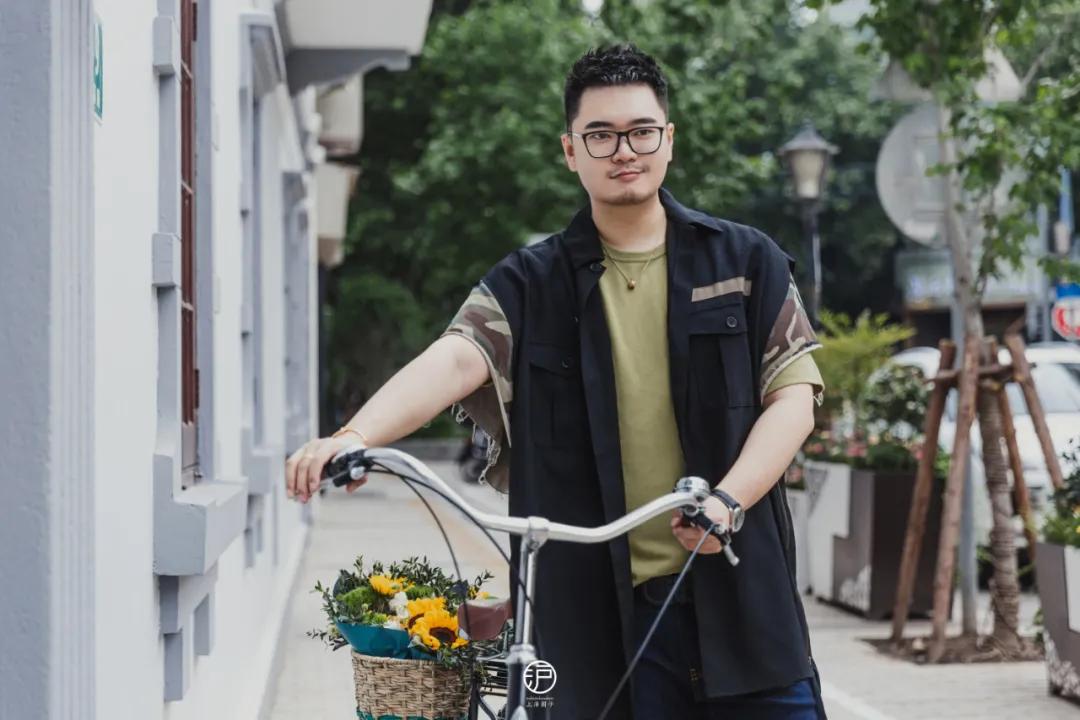 今天的魔都人，都是“花仙子”