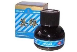 白衣服发黄洗白小窍门,白衣服油渍发黄洗白小窍门