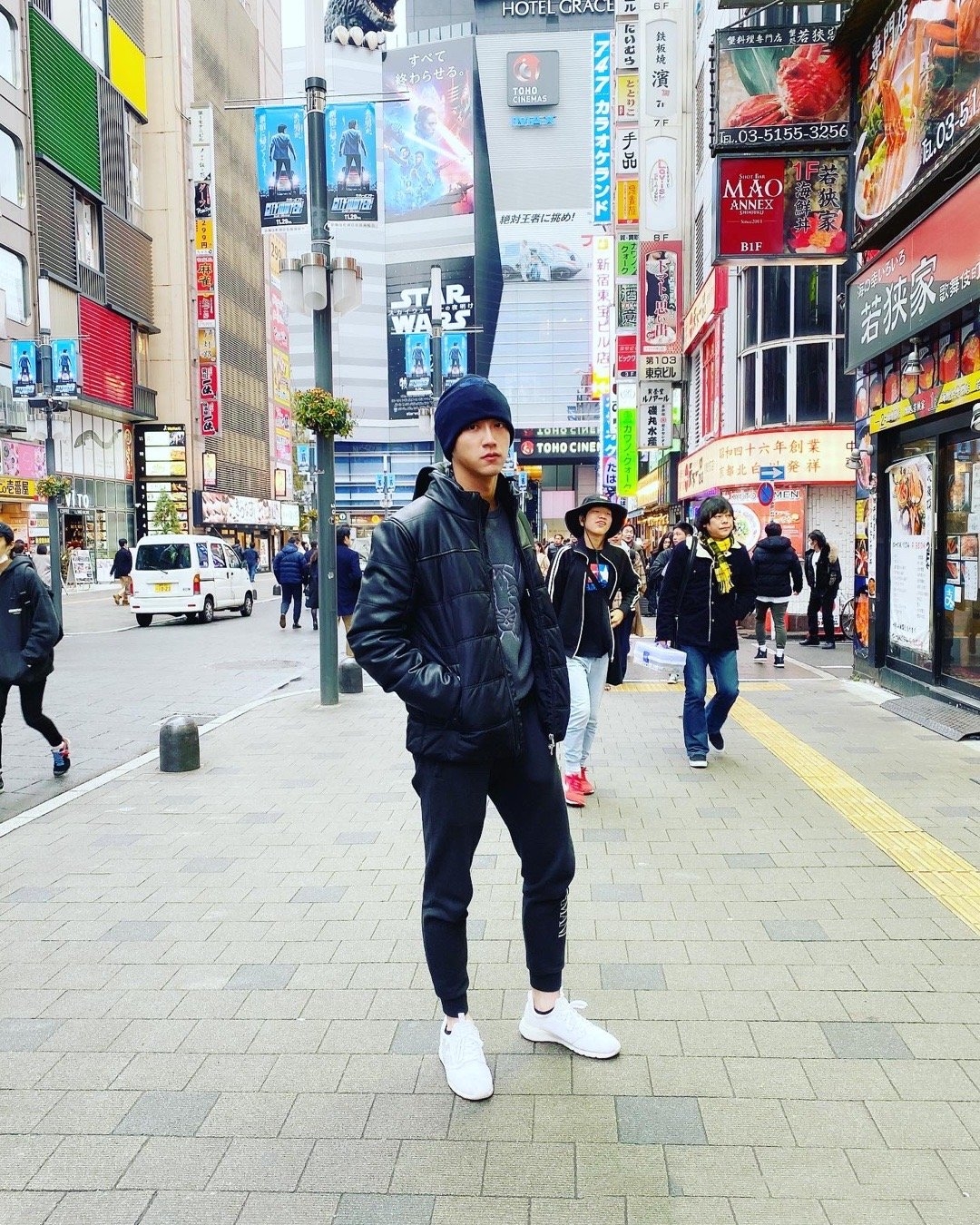 福原爱粉嫩裙装惊艳亮相,福原爱新恋情曝光与男友甜蜜逛街