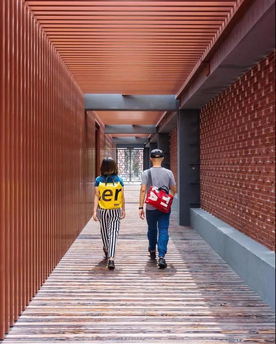 好物之走进瑞士丨Freitag：一块破布的逆袭，从废品站走出的潮牌