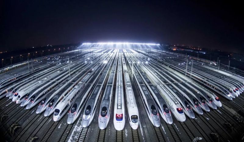 高铁司机月薪是多少？为什么每天才工作4小时？看完想当司机吗？