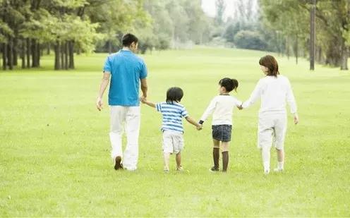 老公大声吼孩子怎么办,老公总是吼孩子凶孩子怎么办