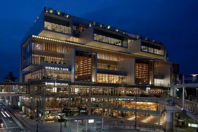 和大家一样去了大阪，但我不想随波逐流