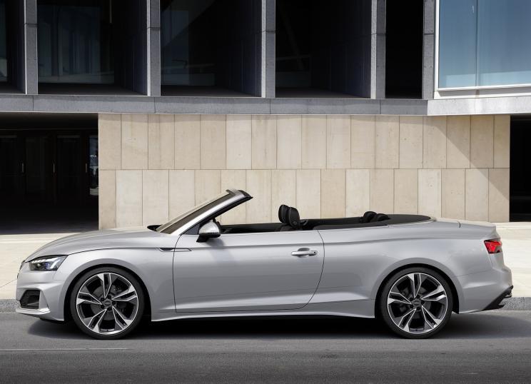 奥迪a5两门改s5,奥迪a5新款2023款炫酷实拍