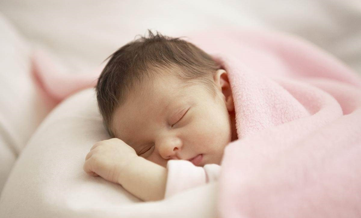 如何给宝宝改掉趴着睡觉的习惯,宝宝喜欢趴着睡得更安稳