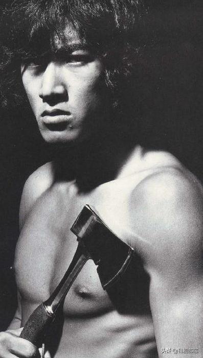 日本顶级星二代松田龙平，日本娱乐圈的另类*男美**