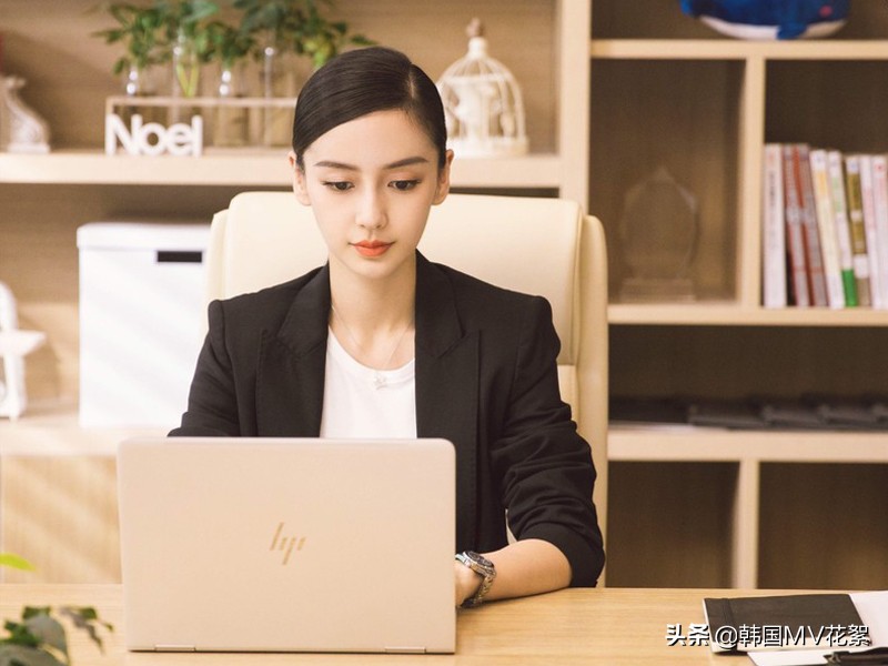 职场穿搭如何带一点时尚感,职场小白or女精英穿搭