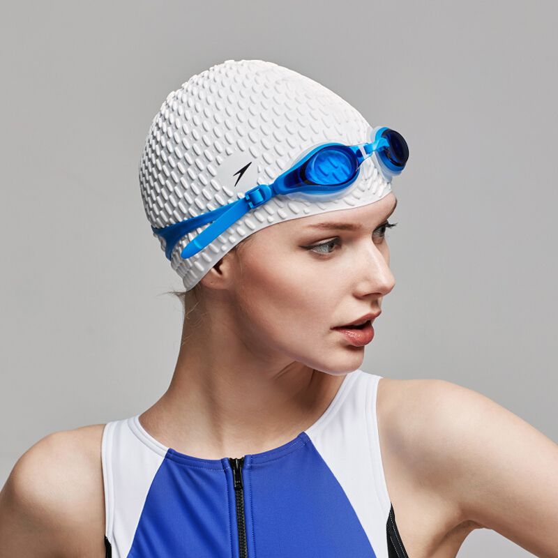 女生新手学游泳需要什么装备,游泳要准备什么物品