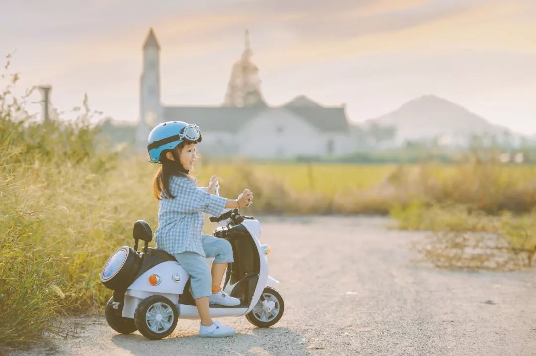 拿起尼康相机，带着孩子去记录美好的童年