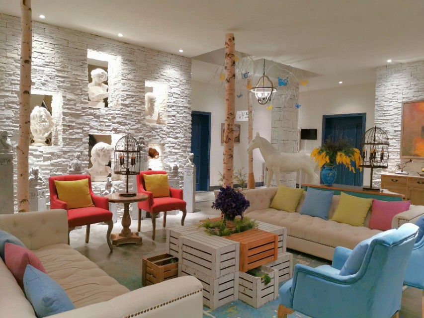 重渡沟：曾经的穷山沟！被民宿唤醒、如今游客一住就俩月