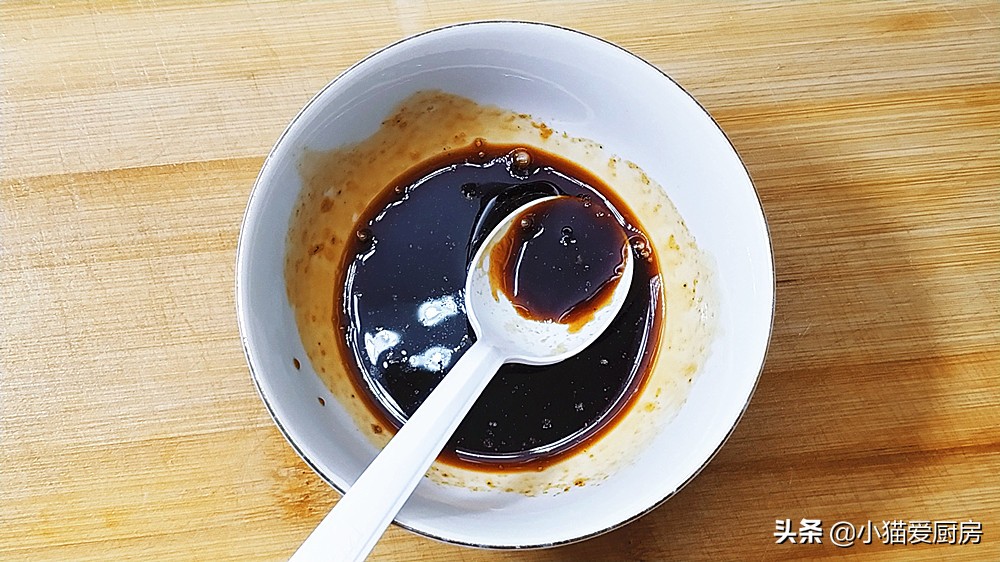 小炒鸡杂正宗做法视频,湖南正宗家常小炒酸辣鸡杂做法