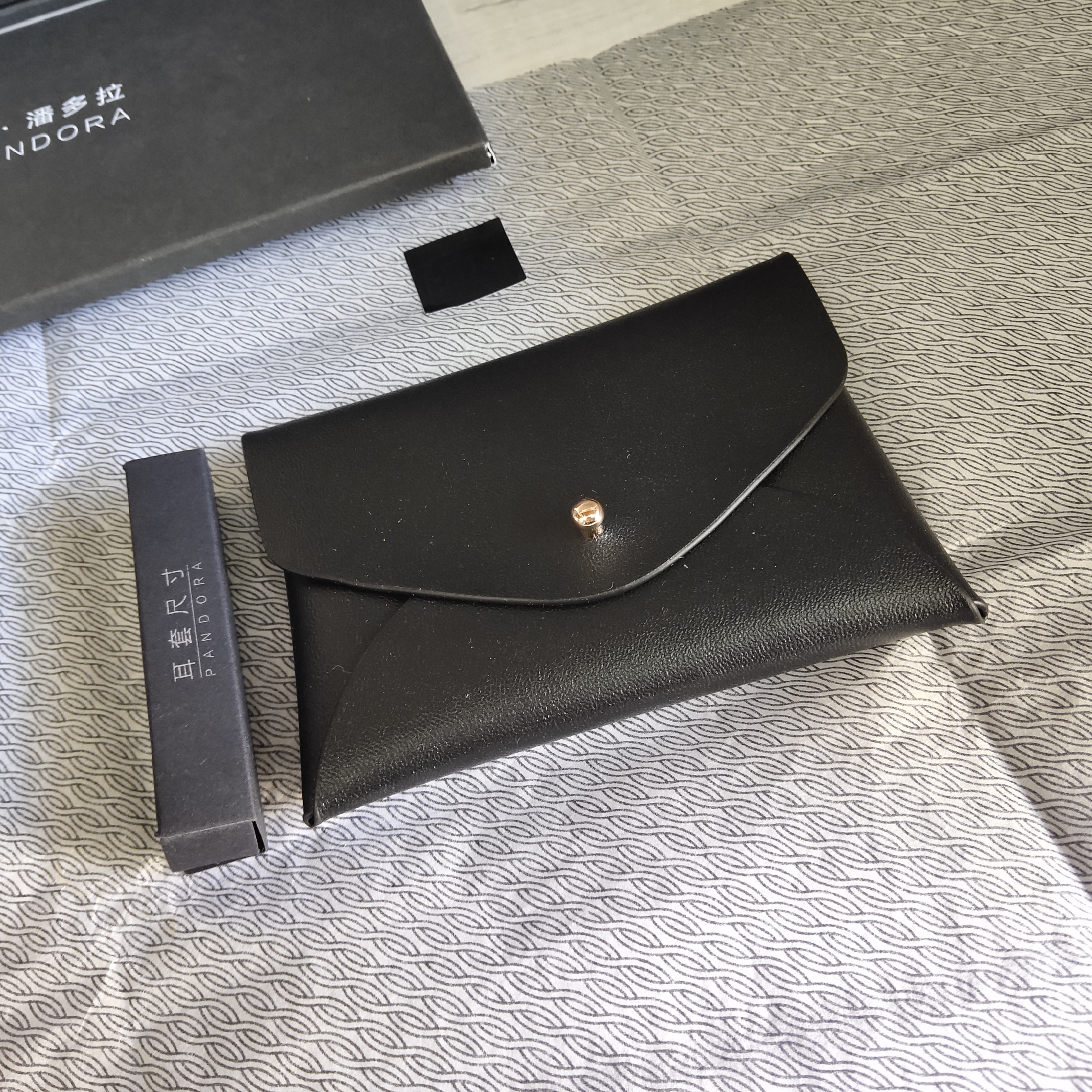 以爱之由,赋予潘多拉之名-巫潘多拉女性耳机体验