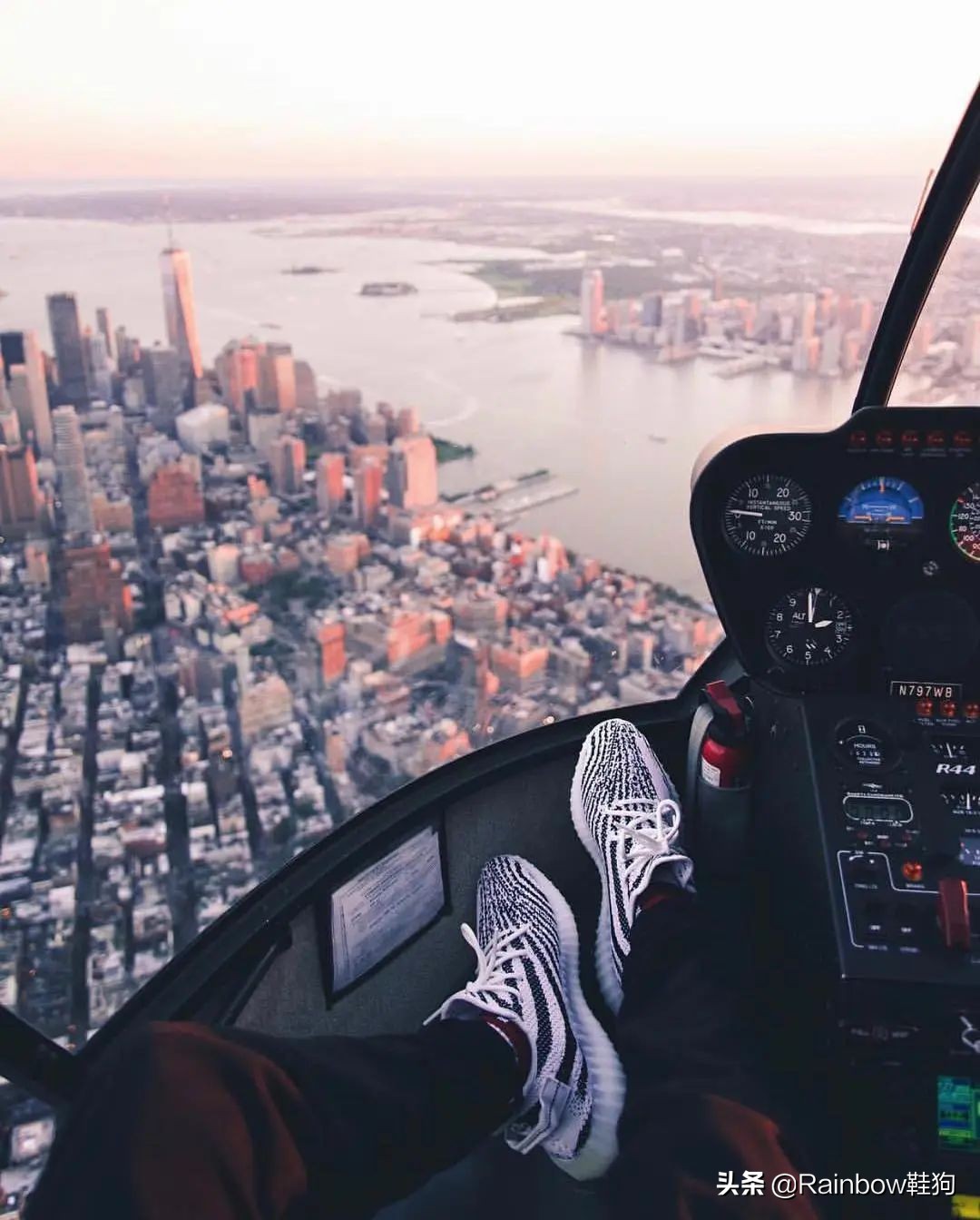 小众不烂大街的yeezy350 (女生最值得入手的yeezy350)