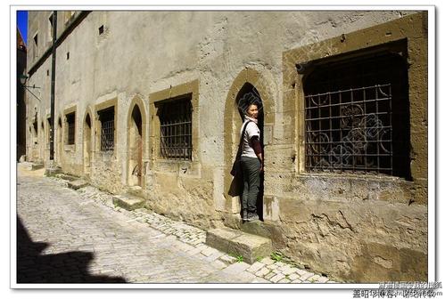 前门不进财什么意思,后门不开窗是什么意思