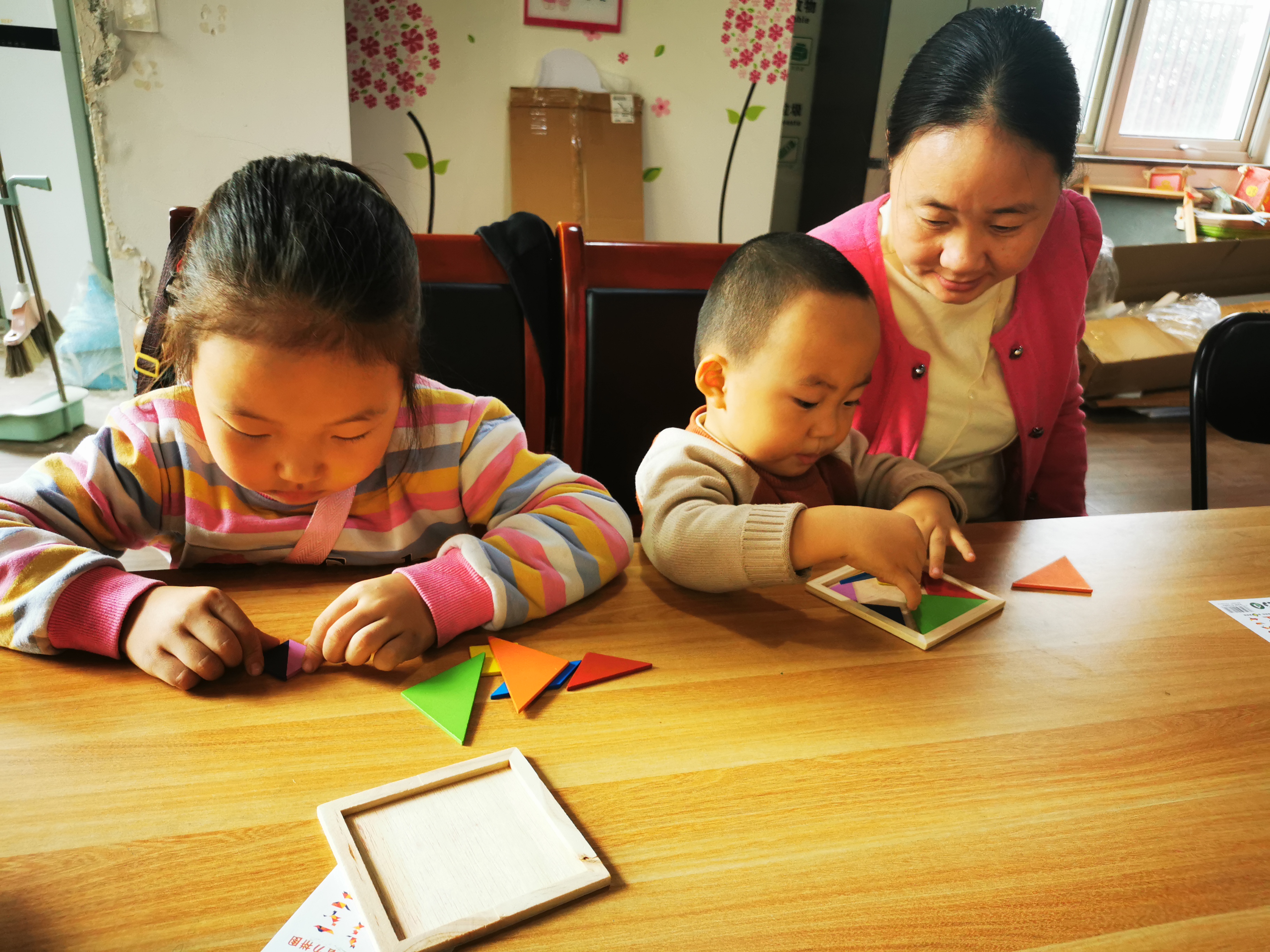 百变七巧板——壹基金儿童服务站1157号大庙村